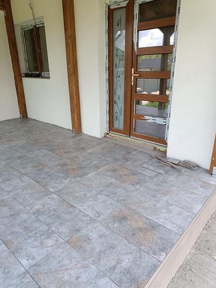 Casă cu 4 camere cu Teren 1144 Mp în Precista