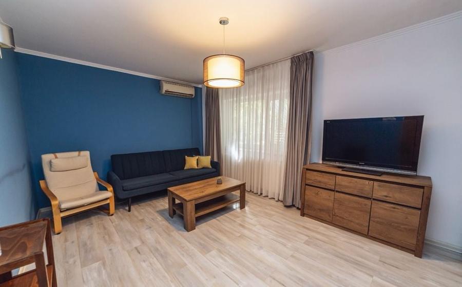 Apartament cu 2 camere semidecomandat, mobilat în Tineretului — fotografia 3