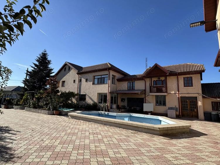 Casă cu 6 camere cu Teren 4057 Mp în Găneasa