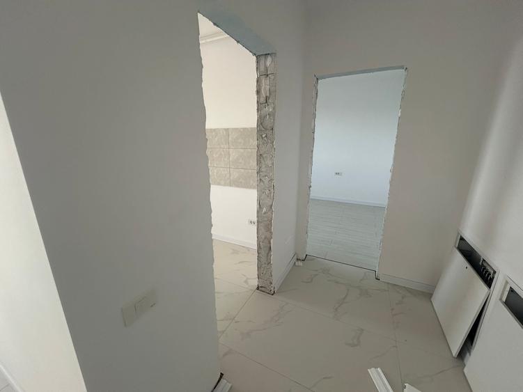 Apartament cu 2 camere decomandat în Apărătorii Patriei