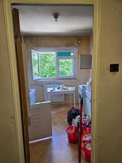 Apartament cu 2 camere semidecomandat în Moșilor