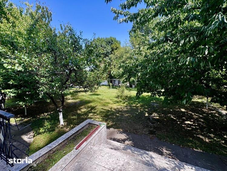 Casă cu 7 camere cu Teren 1150 Mp în Gruiu