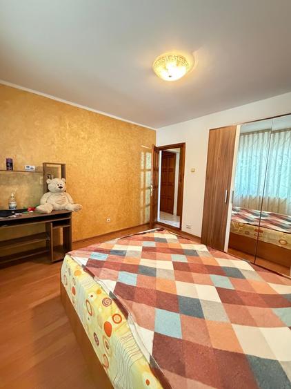 Apartament cu 2 camere decomandat în Piața Centrală