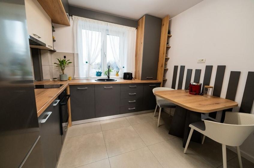 Apartament cu 2 camere decomandat în Exterior Vest