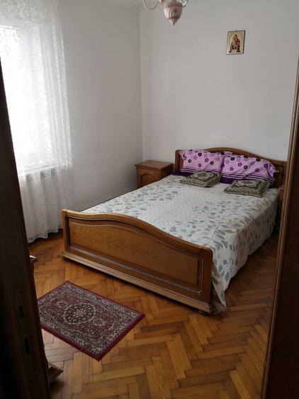 Apartament cu 2 camere semidecomandat în Independenței