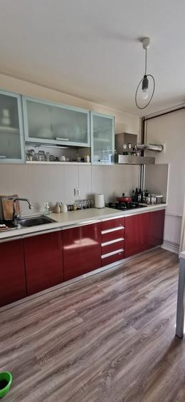 Apartament decomandat în Obor