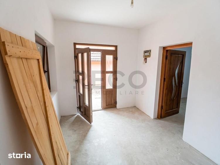 Casă cu 4 camere cu Teren 1439 Mp în Girișu de Criș