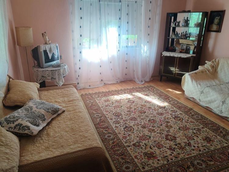 Casă cu 2 camere în Central