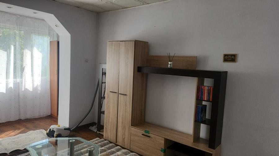 Inchiriere apartament 3 camere - 8
