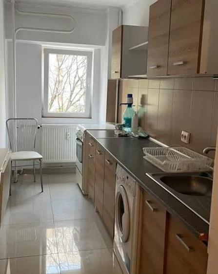 Garsonieră decomandată în Tei