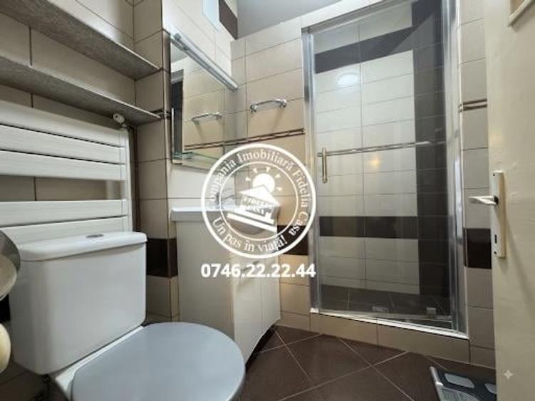 Apartament cu 3 camere decomandat, mobilat în Nicolina