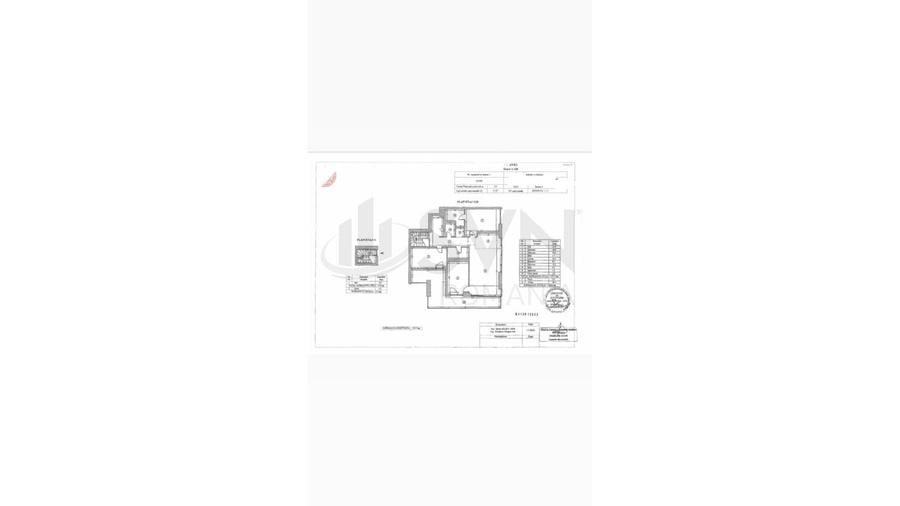 Penthouse cu 4 camere semidecomandat în Cotroceni