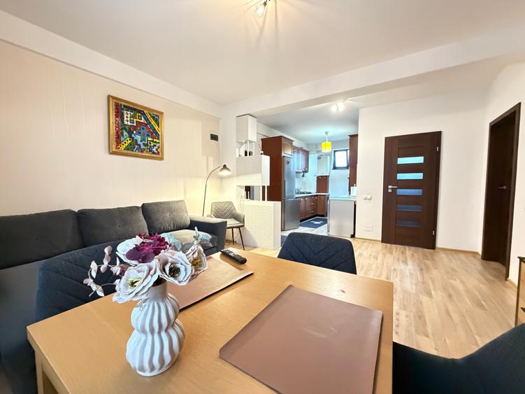 3 Camere || Parter Înalt || Curte - 2
