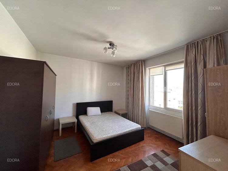 Apartament cu 2 camere decomandat în Universitate