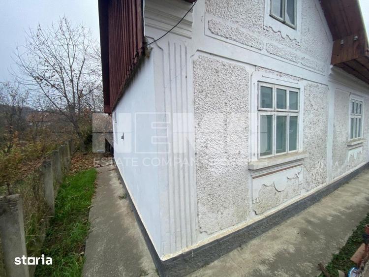 Casă cu 3 camere cu Teren 714 Mp în Siret