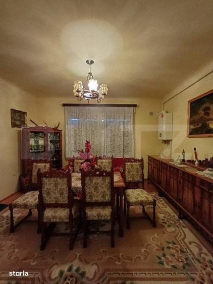 Casă cu 4 camere în Central