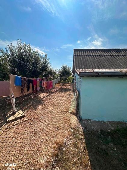 Casă cu 3 camere cu Teren 3250 Mp în Central