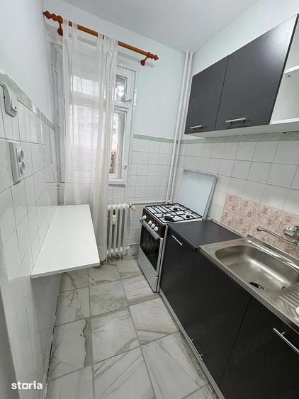 Garsonieră în Titan