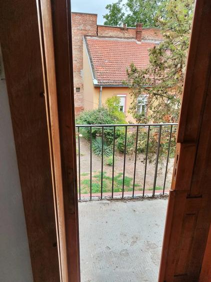 Apartament cu 2 camere decomandat în Semicentral