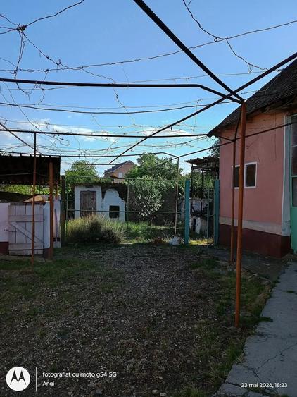 Casă cu 4 camere cu Teren 1300 Mp în Șicula