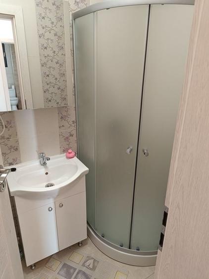 Apartament cu 4 camere decomandat în Unirii