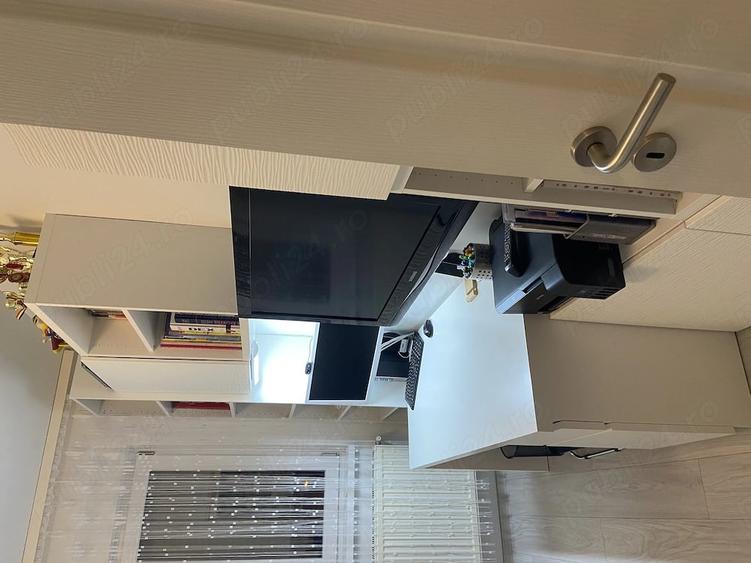 Apartament cu 3 camere semidecomandat în Central