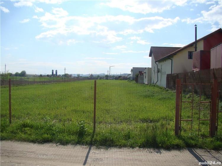 Teren de 4850 mp, în Budești