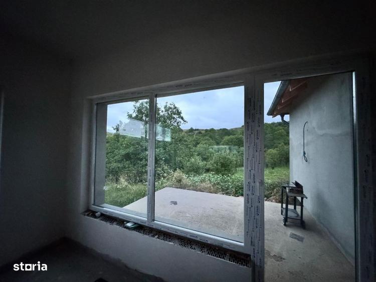 Casă cu 4 camere cu Teren 2997 Mp în Suceagu