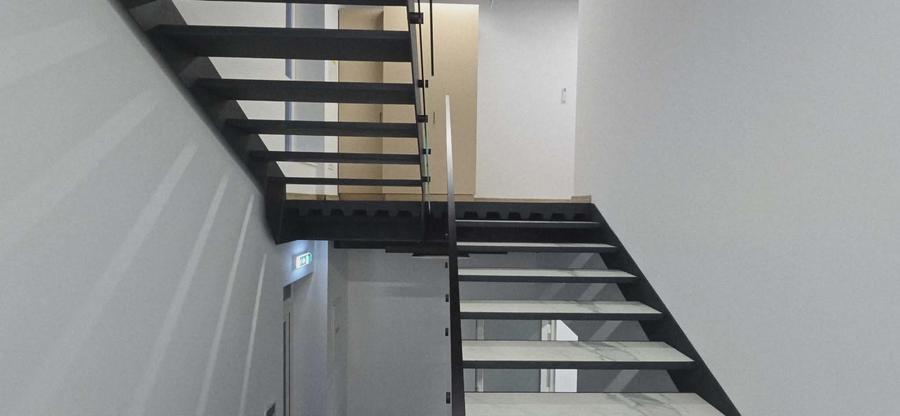 Spațiu industrial, de 380.07000732422 mp, în Centura