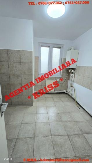 Apartament cu 2 camere semidecomandat în Teilor