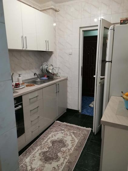 Apartament cu 3 camere în Mărăței