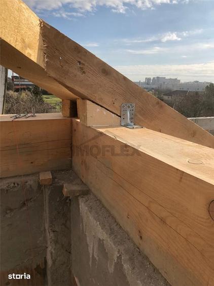 Apartament cu 3 camere în Lipovei