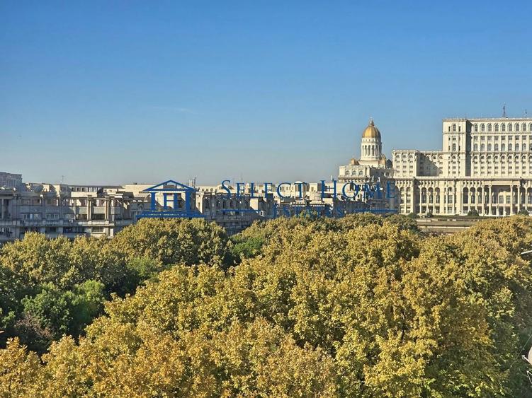 Apartament cu 5 camere decomandat în Unirii