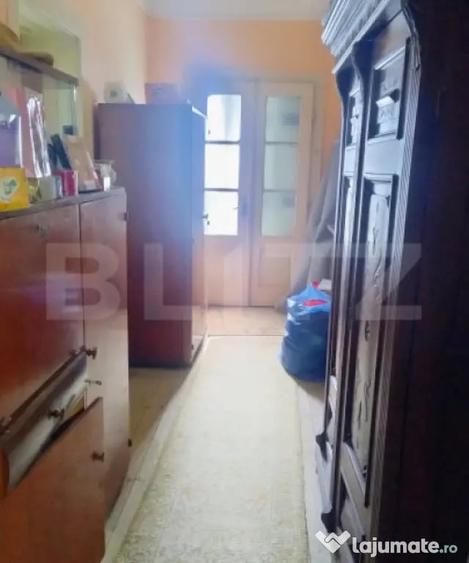 Casă cu 4 camere cu Teren 7729 Mp în Central