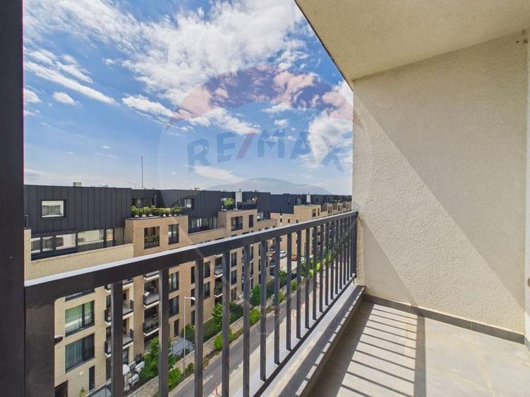 Apartament cu 3 camere decomandat, mobilat în Central