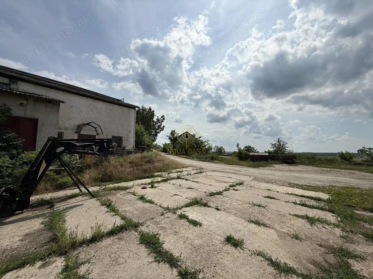 Spațiu comercial, de 500 mp, în Beltiug