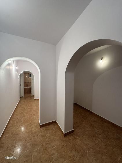 Apartament cu 3 camere decomandat în Republicii