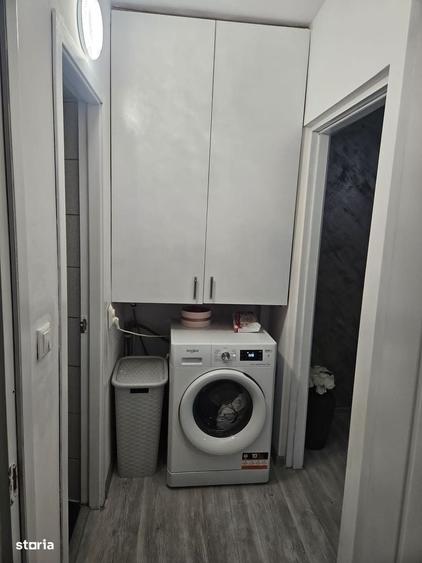 Apartament cu 3 camere în Micro 3