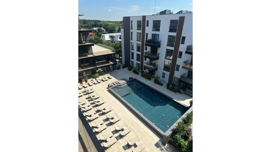 Apartament cu 3 camere decomandat, mobilat în Pipera