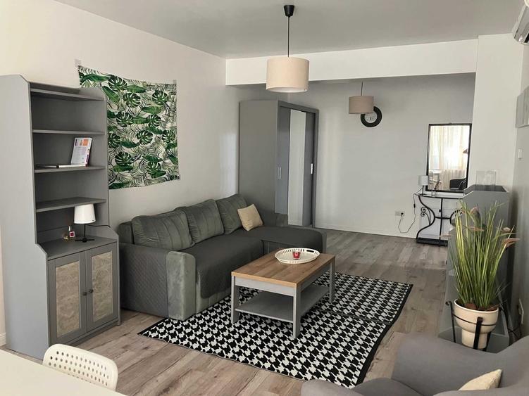 Apartament cu 2 camere decomandat în Exterior Vest