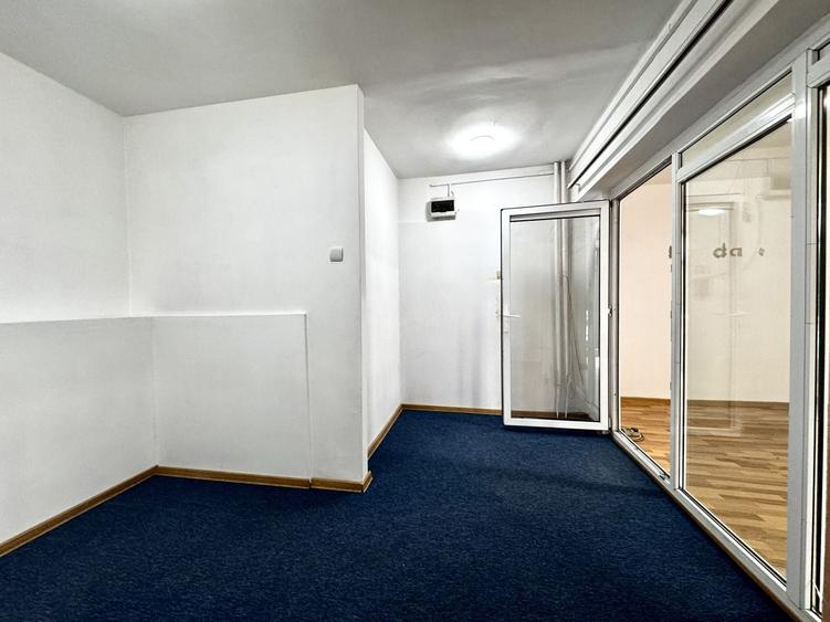 Spațiu comercial, de 64 mp, în Central