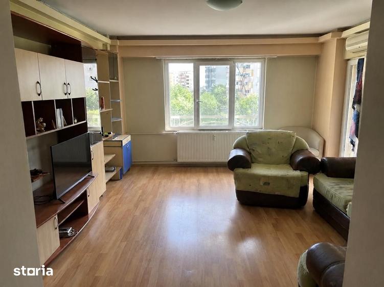 Apartament cu 3 camere în Vitan