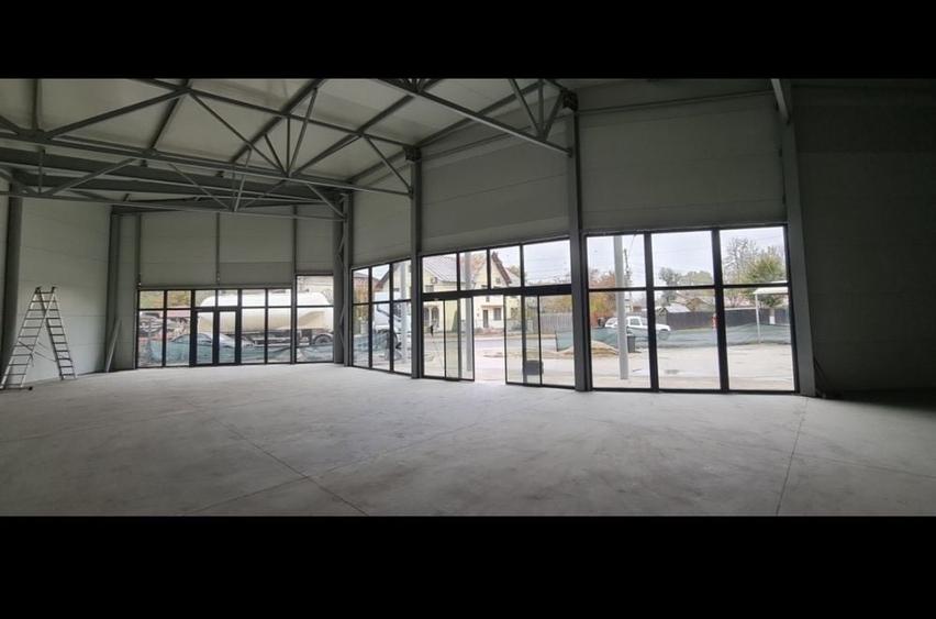 Spațiu comercial, de 300 mp, în Central