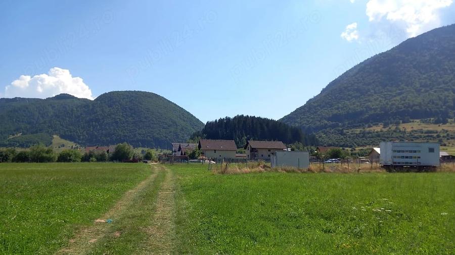 Teren de 1136 mp, în Central