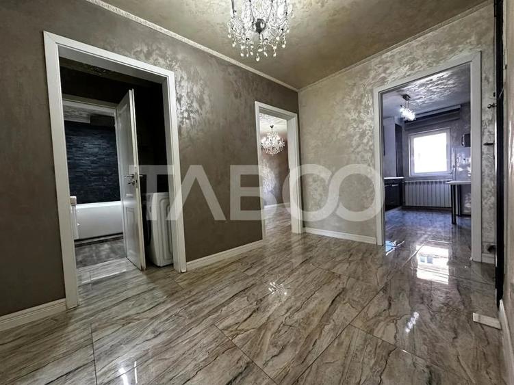 Apartament cu 4 camere decomandat în Ștrand
