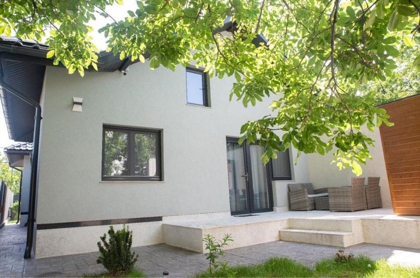 Casă cu 3 camere în Central