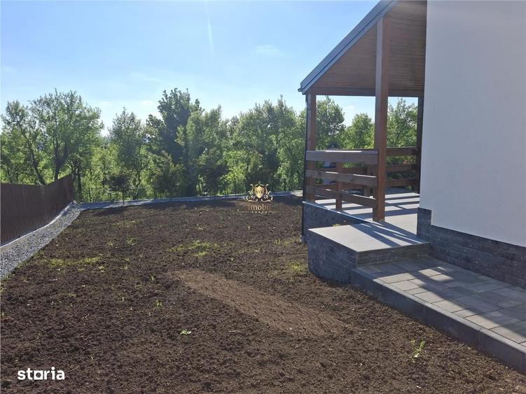 Casă cu 4 camere cu Teren 480 Mp în Bucium