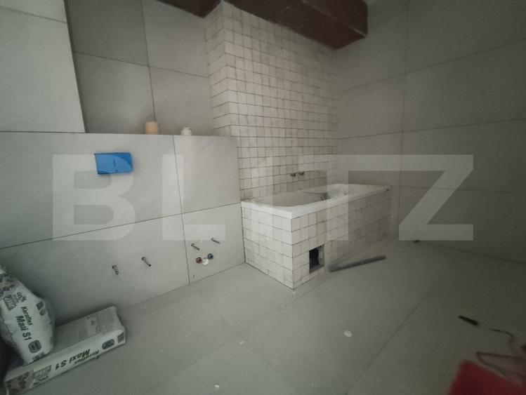 Apartament cu 3 camere decomandat în Ultracentral