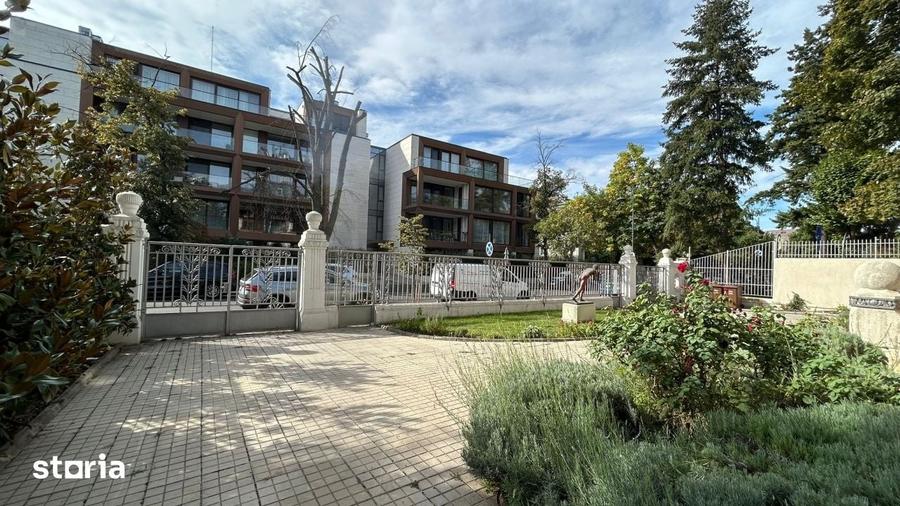 Casă cu Teren 992 Mp în Dorobanți