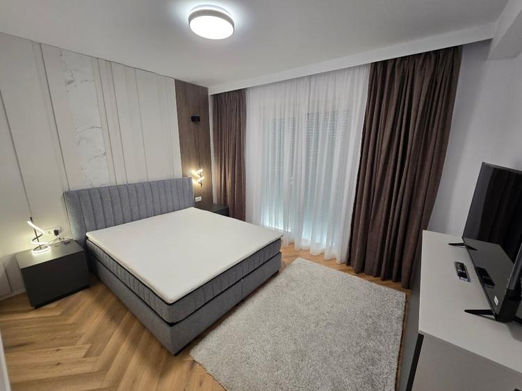 Apartament cu 2 camere semidecomandat, mobilat în Aradului